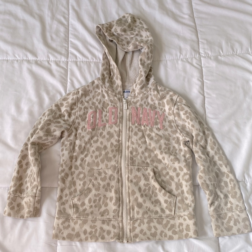 Girls 5T Old NavyCheetah print zip up hoodie